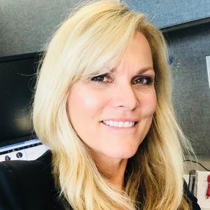 Meet your Posher, Monica